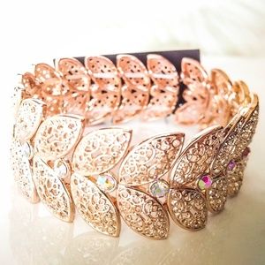 LA3accessories Rhinestone Filigree S Bracelet